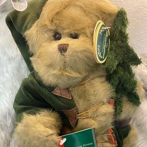 Bearington bear collectible Bringing Home the Tree.